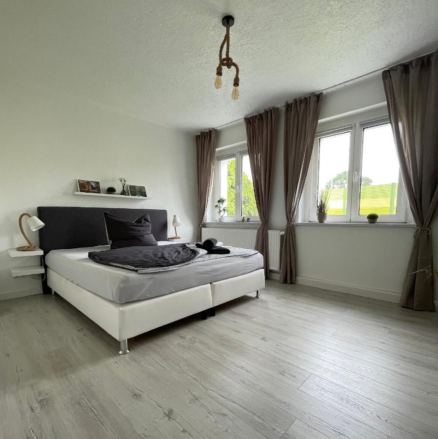 NEU Familienfreundliche FeWo in Seennähe im Leipziger Süden Markkleeberg Exterior foto